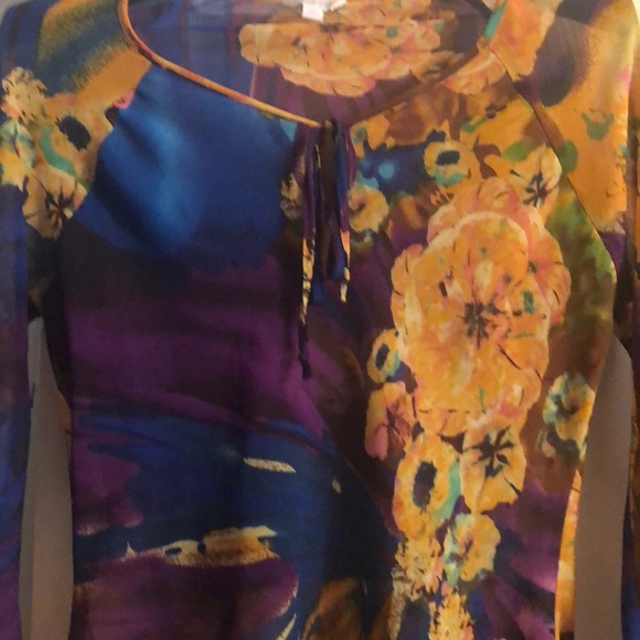 Chic magical print chiffon type blouse - Picture 2 of 3